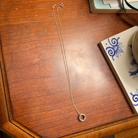 Tiffany & Co Atlas pendant and necklace - Picture 4 of 8